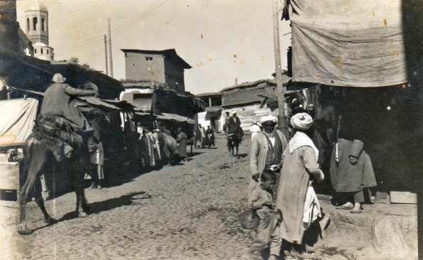 1900 Предпл Ташкент Улица у Медресе Кукельдаш