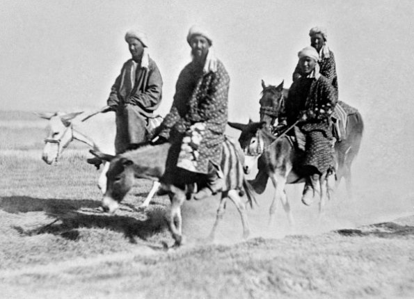 1924 Ташкент Верхом на Ослах и Лошади