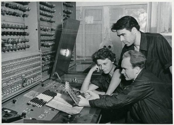 1962 Ташкент Вычислительный Центр Ламповая ЭВМ Урал-1