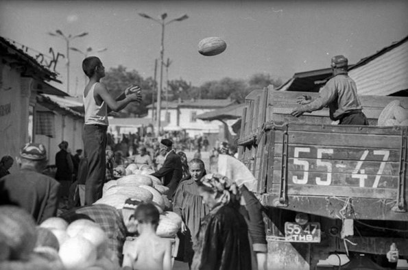 1970 Предпл Ташкент Дыни Базар
