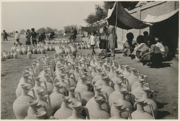 1930 Mary Clay Pottery Market