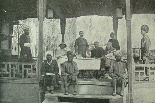 1890 British and Russian Kapitans Meeting in Yarkend