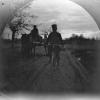 1891 Бухара Томас Аллен на своем велосипеде обгоняет телегу по дороге в Бухару
