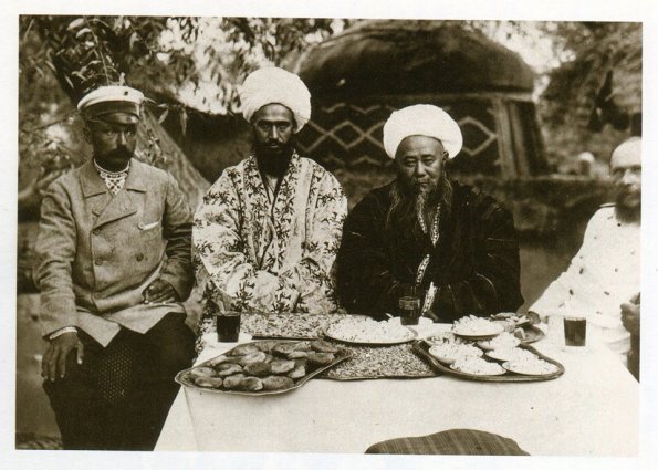 1896 Л Барщевский Чаепитие