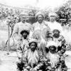 1896 Л Барщевский в Группе с Местными Жителями