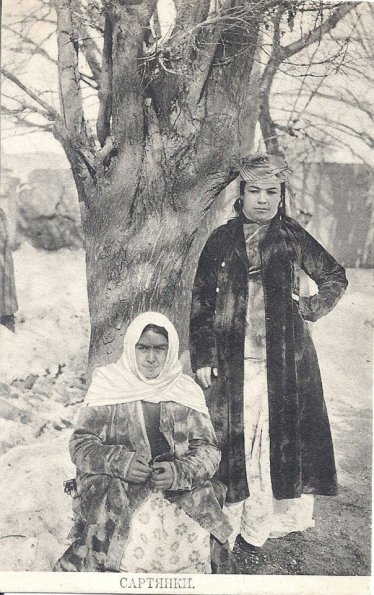 1900 Two Sart Women