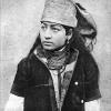 1902 Таджичка в шелковой косынке. Иллюстрация из книги Гюго Краффта