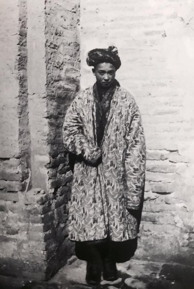 1903 Tashkent Boy in Don