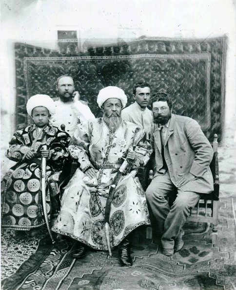1910 Узбекские и Русские Высокие Лица