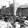 1911 Хива Дишан-Кале Хивинцы у Первого Почтового Отделения