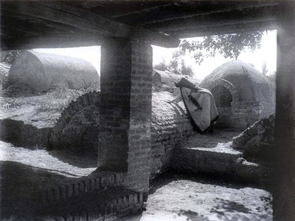 1930 Конканд Женщина на Кладбище Фото П Кильдюшева