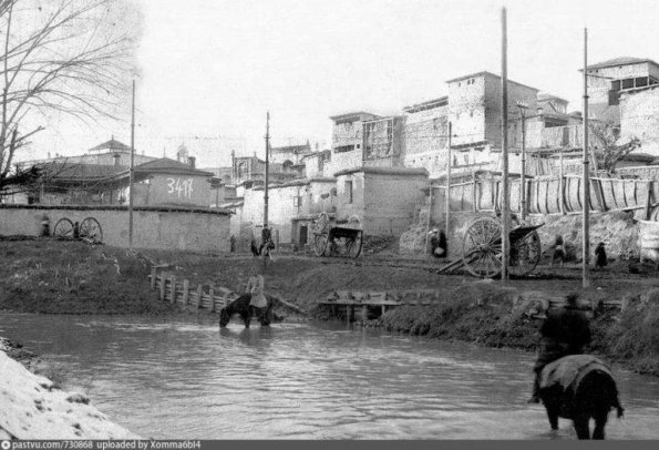 1930 Ташкент Арык Чарсе у Медресе Кукельдаш