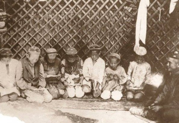 1930 Gyrgyz Boys Learning