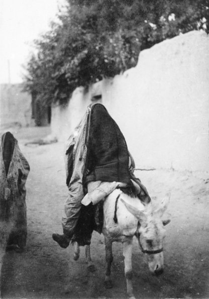 1932 OnthestreetsofSamarkand