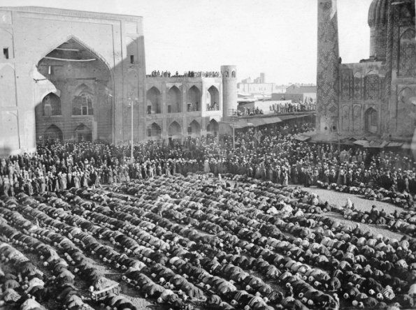 1932 Samarkand namaz