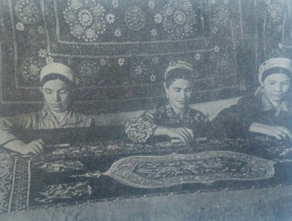 1935 Бухара Золотошвейные Мастерицы