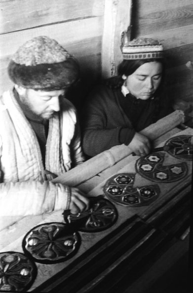 1935 Предпл Узбекистан Мастера по Вышывке Рош Сабиров и Саломат Ходжаева