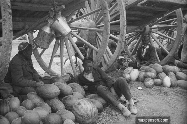 1935 Предпл Узбекистан Торговцы Дынями и Арбузами