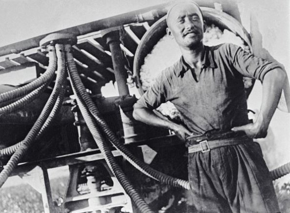 1935 Узбекистан Механик Хлопкоуборочной Машины