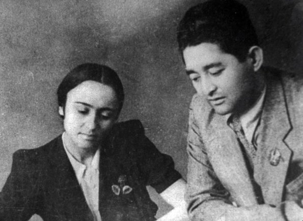 1939 Ташкент Поэты Зульфия и Хамид Алимджан