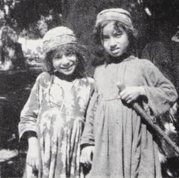 1939 Afghanistan Girls