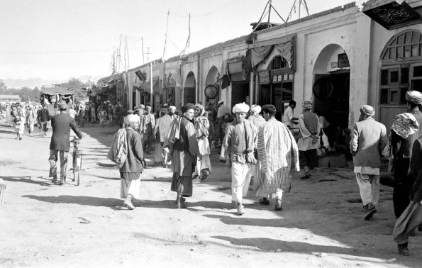 1953 Kabul People from Market 12