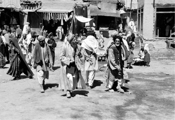 1953 Kabul People from Market 14