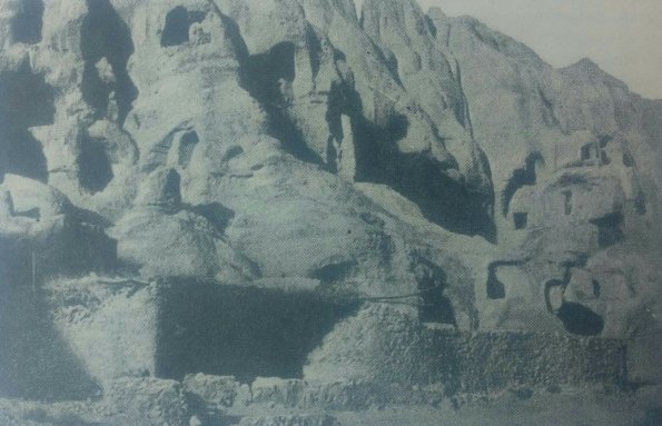 1965 Бамиан Пещеры Заселенные Крестьянами