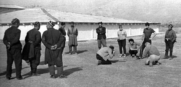 1972 Serpentologists at Babatag Ridge