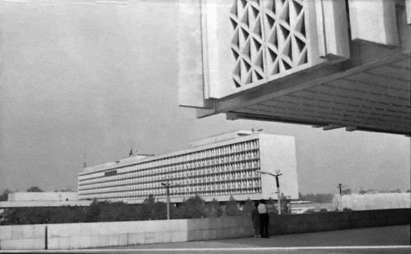 1975 Ташкент Здание Совмина с Музея Ленина