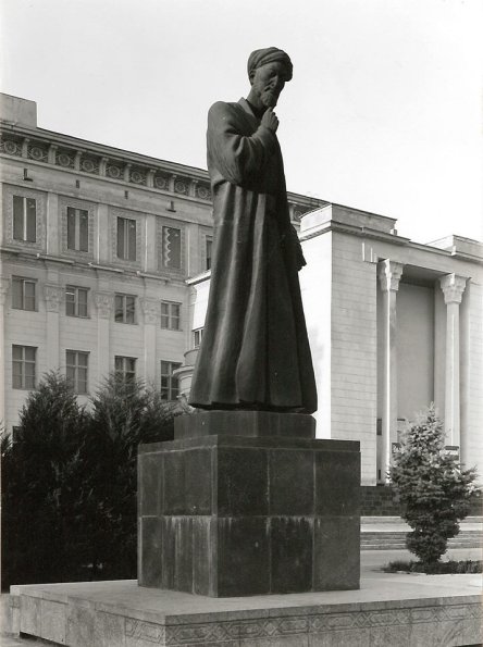 1980 Tashkent Monument to