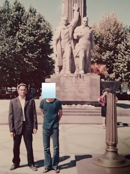 1980 Tashkent People at Monument